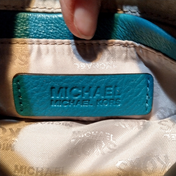 Michael Kors Blue Leather Crossbody Bag with Silver Hardware - Picture 5 of 8